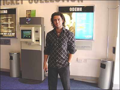 محمدرضا گلزار