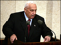 Ariel Šaron v izraelském parlamentu