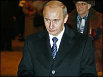 Presidente Putin vota nas eleições parlamentares russas