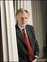 Finlandiya Dışişleri Bakanı Erkki Tuomioja