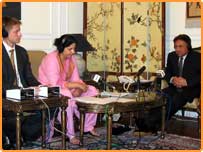 جنرل مشرف اور نعیمہ احمد مہجور