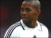 Tiền đạo Robinho