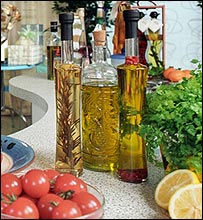 Seleção de óleos e ingredientes frescos