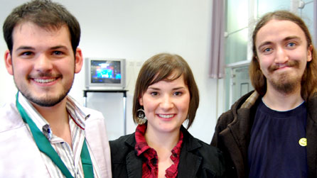 Gruffudd Eifion Owe, Gwennan Evans ei gariad a Huw Owen ei gyfaill