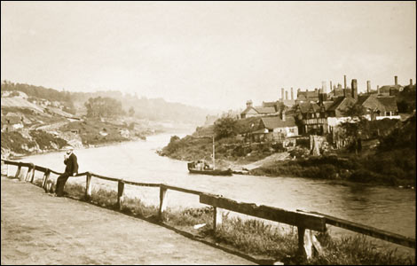 Waiting for the bridge. Phot courtesy of Ron Miles