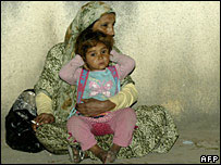 Refugiados palestinos do campo de Ain al-Hilwe