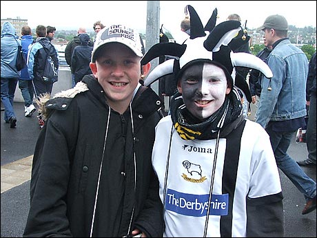 Rams fans arrive at Wembley - 28/05/07