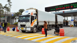 韩方人员从开城工业园撤离