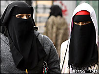 伦敦街头的穆斯林妇女