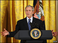 Tổng thống Mỹ Bush hôm 01.05