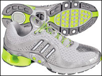 Adidas spor ayakkabıları