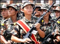नेपाल में महिला सैनिक