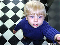 'Bebê P.', vítima de abuso na Grã-Bretanha