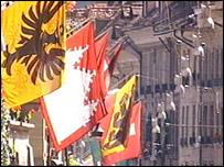 İsviçre kantonlarının bayrakları