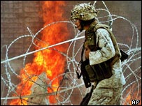 Soldado americano perto de Falluja