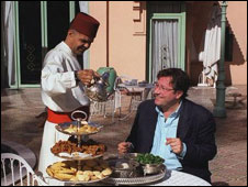 A waiter with a customer
