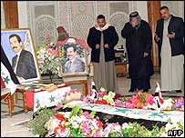 Viếng ông Saddam Hussein
