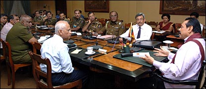 President Rajapaksa has convened a special meeting with senior DIGs (photo by Chandana Perera) 