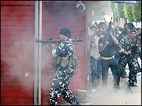 شبه نظامیان حزب الله در درگیرهای داخلی لبنان