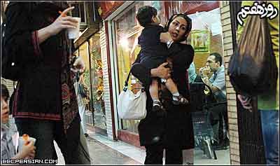 پرسه زنی بچه های تهرانی جمعه شب