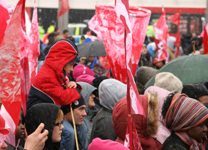 Người dân xem chương trình nghệ thuật ở Wembley