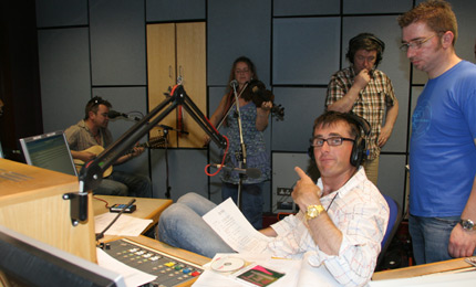 Mark Patterson invites you to check out the Three Daft Monkeys. 