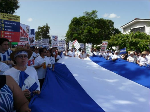 Fotos de Carlos Alvarado desde la ciudad norteña de San Pedro, Honduras.