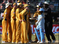 हरभजन सिंह औऱ ऑस्ट्रेलियाई टीम