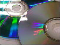 CDs com software pirateado