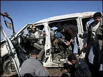 یک خودرو منهدم شده در حمله اسرائیل به غزه