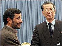 محمود احمدی نژاد و چه تای بک