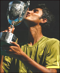 यूकी भांबरी