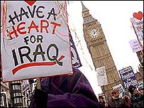 Britânicos fizeram várias passeatas contra a guerra do Iraque