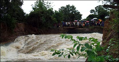 Floods in Ampara (photo: Wasantha Chandrapala)