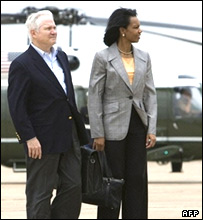 رایس و گیتس هنگام عزیمت به خاورمیانه