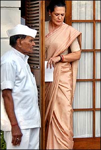 सोनिया गाँधी