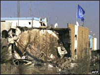 Prédio da ONU destruído pelo atentado de agosto de 2003