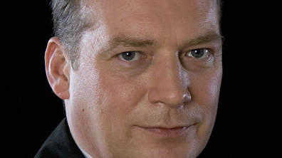 Peter Pascoe (Colin Buchanan)