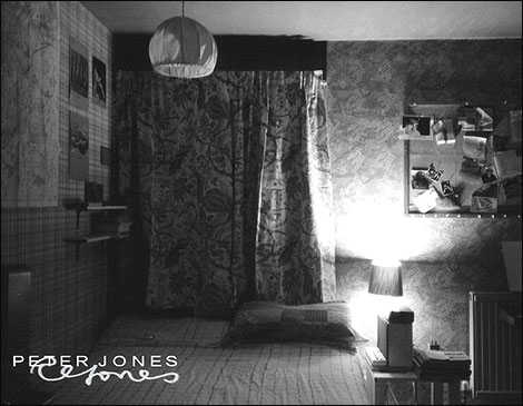 Bedroom at Park Hill © Peter Jones