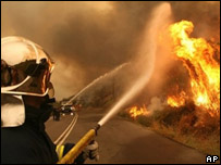 نبرد با آتش در آندریتسنای یونان