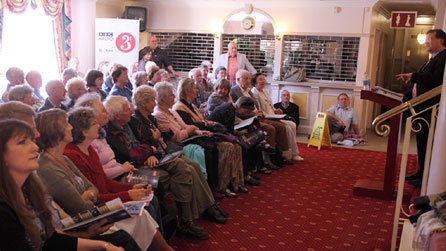 Geraint Lewis gives a talk in the New Theatre. Photo © Brian Tarr