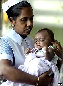 Sestra chová 'dítě zázraku'