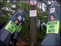 परमाणु हथियारों का विरोध