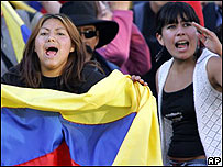 Simpatizantes de Rafael Correa protestam