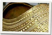 Clogyn aur yr Wyddgrug