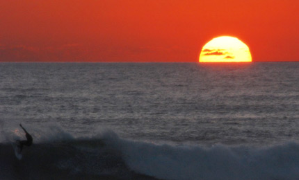 Shim catches one of the best sunset pics yet. Unknown surfer, Maroc. Pic Shimmy Harkin, feb 07