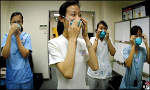 Nákaza SARS se poprvé objevila v Číně, odkud se šířila do dalších částí světa. 