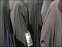 طرفداران مقتدی صدر را عمتدا افراد حاشيه شهرها تشکيل می دهند