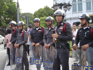 Cảnh sát chống bạo động