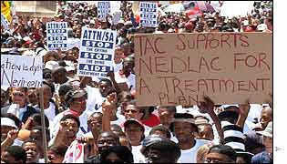 V jihoafrické republice vedli nemocní a nakažení dlouho boj za uvolnění nejnovějších léků